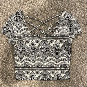 Crop top with crossed back